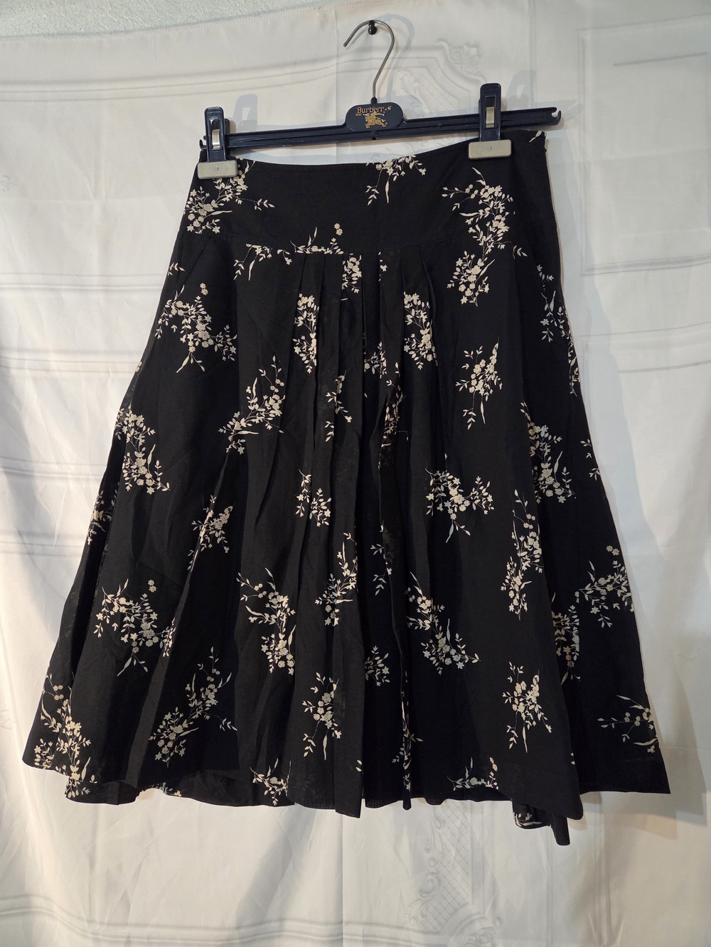 Banana Republic Black Floral Skirt with Ivory Print